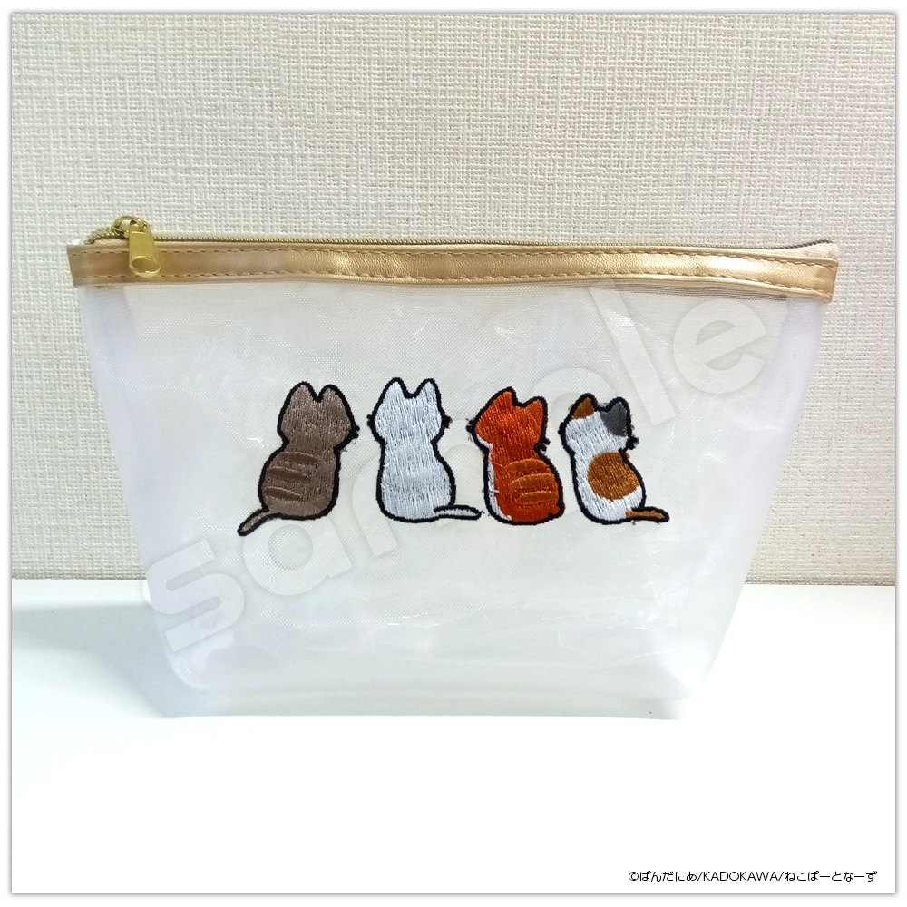 ねこ 刺繍ポーチ1